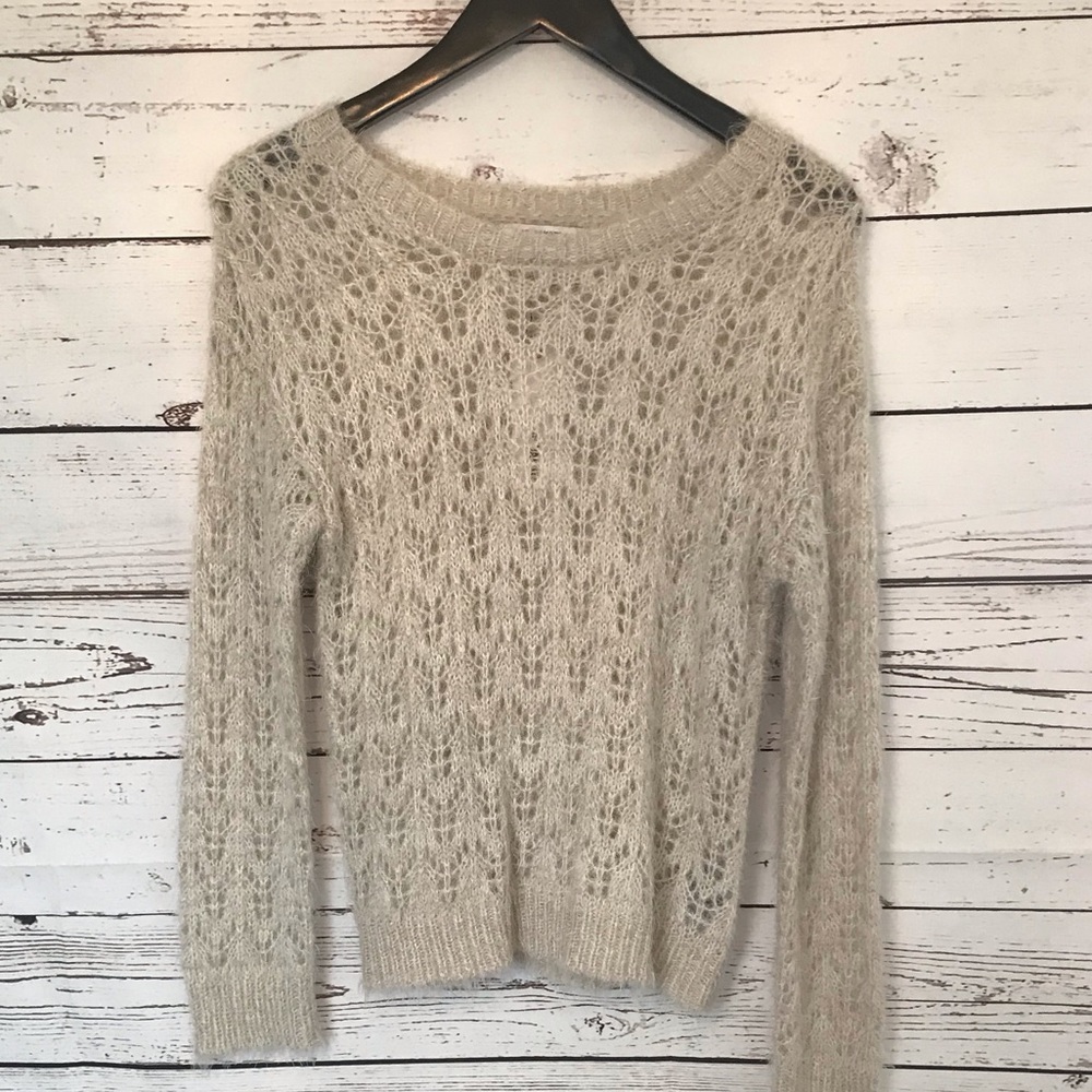 ⚡️Grey Fuzzy Sweater ⚡️